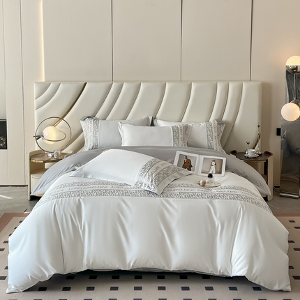 91家纺网 家纺一手货源 找家纺 yyds网供 2025新款礼盒装水洗冰丝拼接刺绣法式奢四件套AB版双拼春夏[礼盒装，会员-5] 绣花拼接白+高级灰