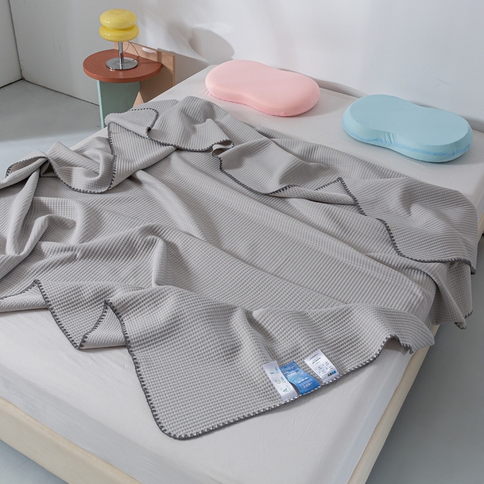 91家纺网 家纺一手货源 找家纺 柏薇2025新款A类华夫格400g凉感丝盖毯多功能双面用凉感夏凉被 双面纯凉感-星空灰