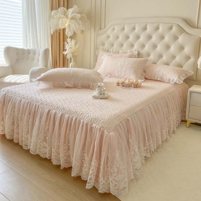 91家纺网 家纺一手货源 找家纺 （总）恋尚 2025新款木凉淳浪漫蕾丝床裙四件套-米朵