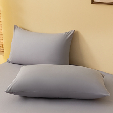 91家纺网 家纺一手货源 找家纺 梵克保罗 2025新款简约纯色亲肤磨毛枕套 浅灰