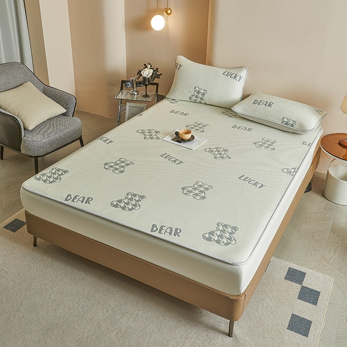 91家纺网 家纺一手货源 找家纺 柔品2025新款PE中分子凉感提花凉席系列 卡迪熊 奶绿-床席款