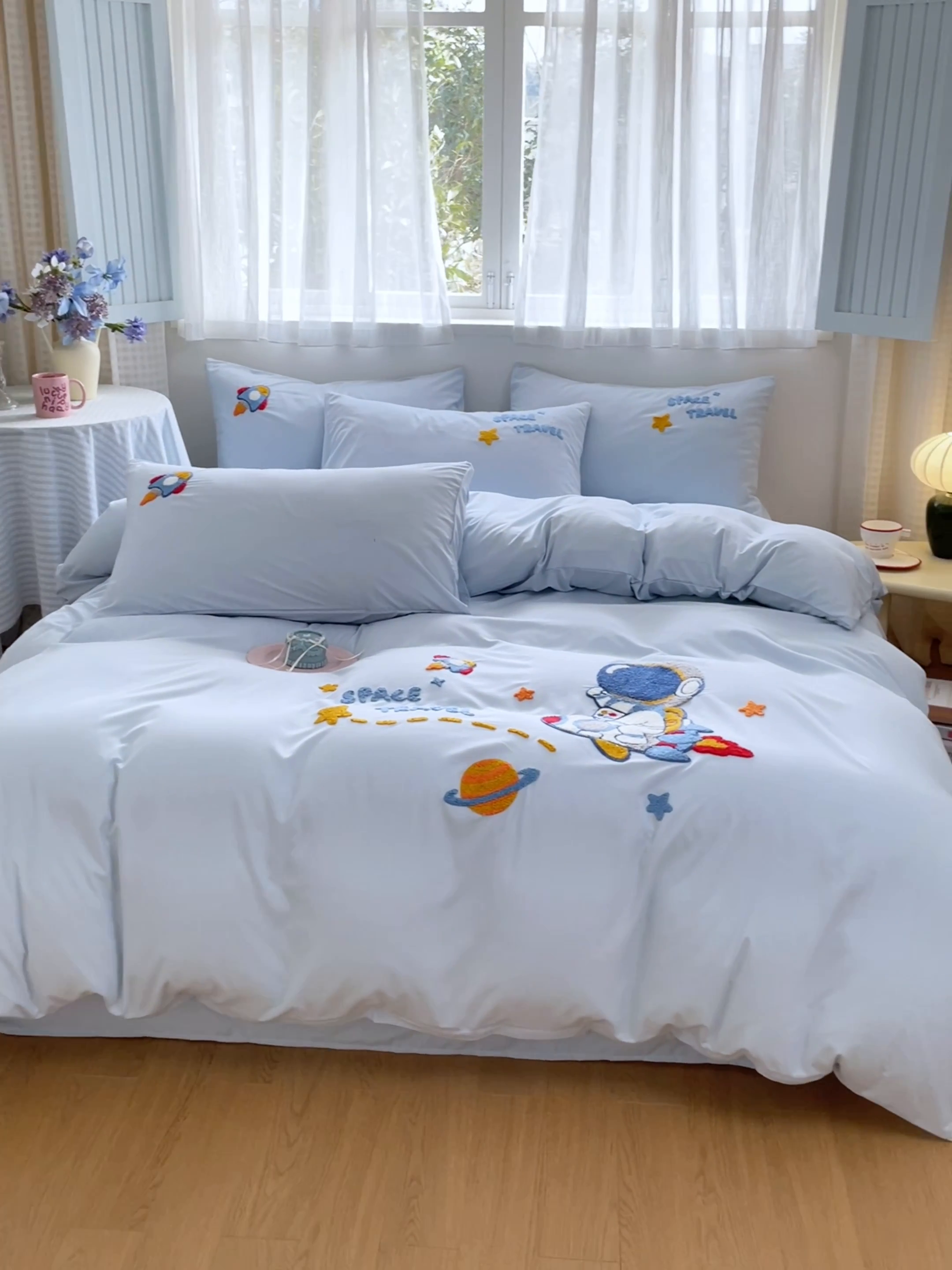 91家纺网 家纺一手货源 找家纺 星座家纺 2025新款水洗棉毛巾绣四件套 太空旅行