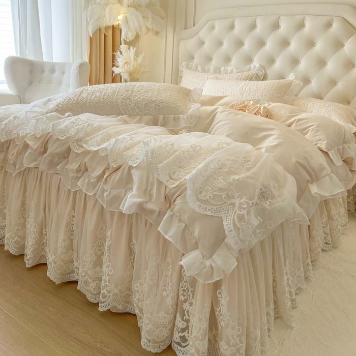 91家纺网 家纺一手货源 找家纺 恋尚 2025新款木凉淳浪漫蕾丝床裙三件套-米朵 米朵-米黄