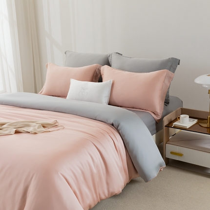 91家纺网 家纺一手货源 找家纺 （总）121  2025新款60s支进口兰精天丝四件套-秋风QIUFENG系列（场景二）