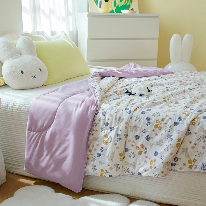 91家纺网 家纺一手货源 找家纺 梦恬佳 2025新款A类水洗皱皱棉夏凉被 兔野仙踪