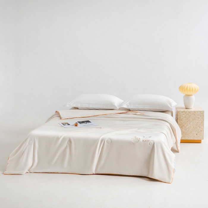 91家纺网 家纺一手货源 找家纺 眠多宝 2025新款奥地利兰精天丝刺绣夏被空调被 米卡