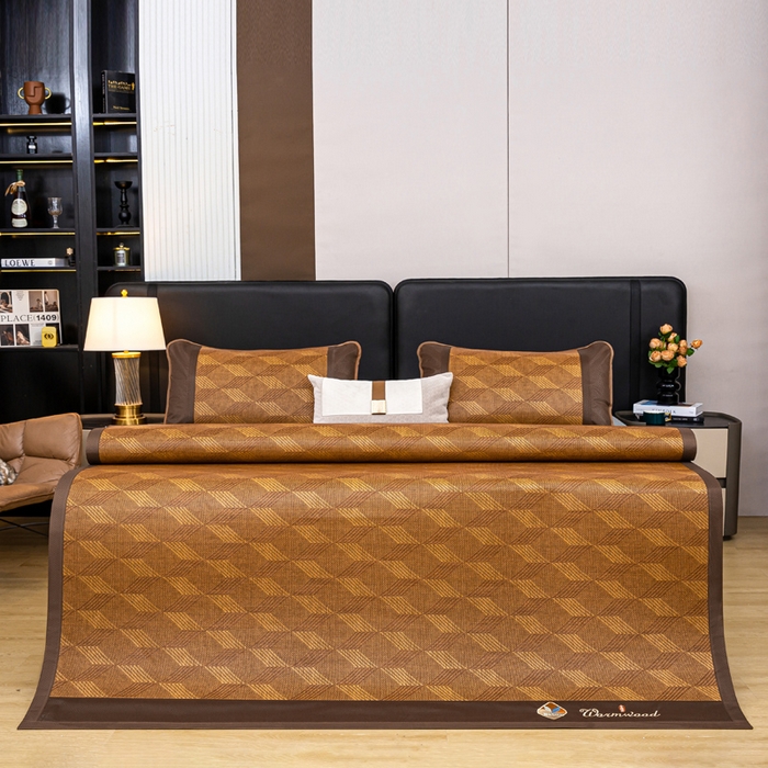 91家纺网 家纺一手货源 找家纺 81号家纺 2025新款古藤席三件套凉席三件套 古藤席-菱格咖