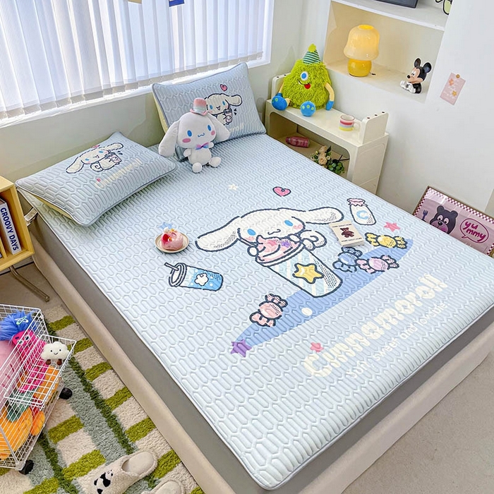 91家纺网 家纺一手货源 找家纺 米帛家纺2025新款大版三丽鸥乳胶凉席-绑带款 糖果玉桂狗