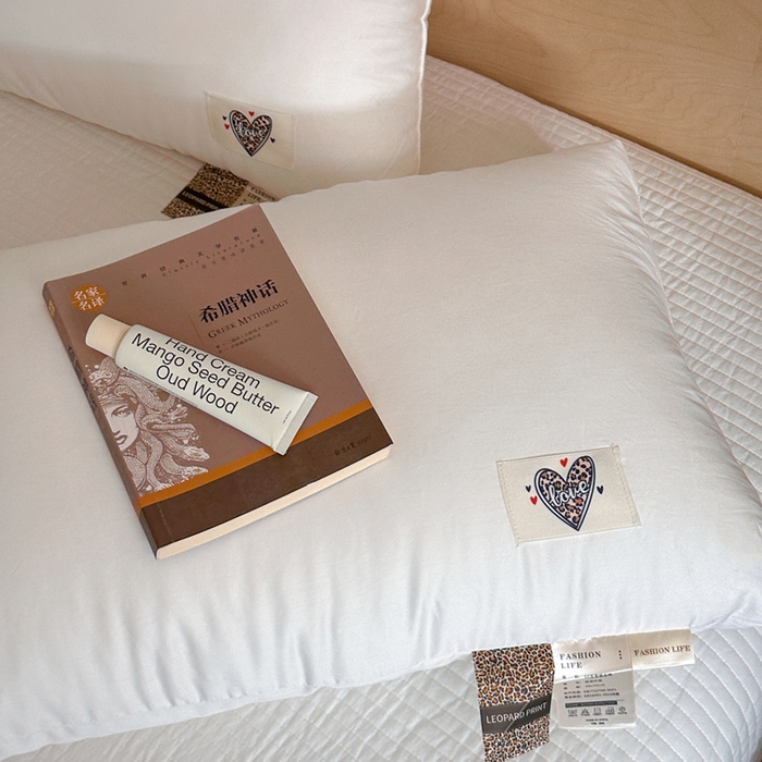 91家纺网 家纺一手货源 找家纺 （总）伟邦2025新款时尚豹纹休闲枕头枕芯