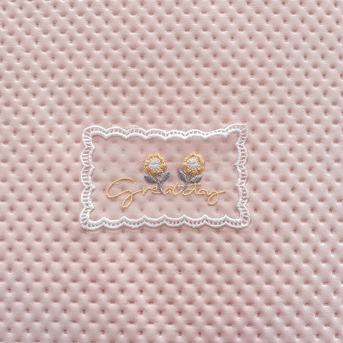 91家纺网 家纺一手货源 找家纺 眠势力 2025新款华夫格花边床笠豆豆凉席款夏季凉感床垫保护套 （提供买家秀） 奶油粉