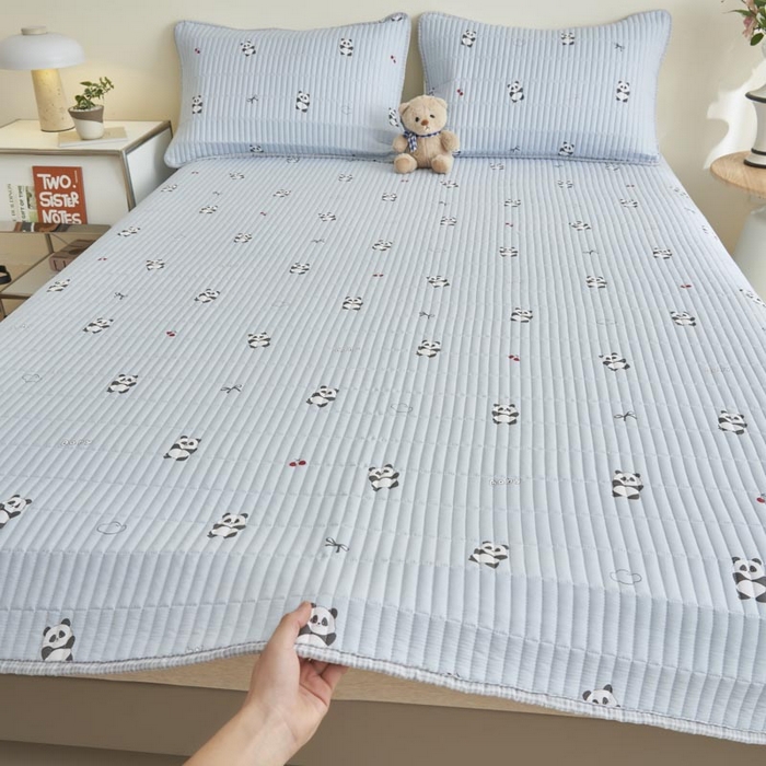 91家纺网 家纺一手货源 找家纺 子由家居 2025新款纯棉印花夹棉床盖 棉花被-熊猫乐园