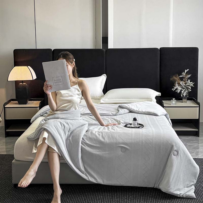 91家纺网 家纺一手货源 找家纺 子由家居 2025新款凉感丝浮雕提花大豆夏被被子被芯 菱形纹-浅灰