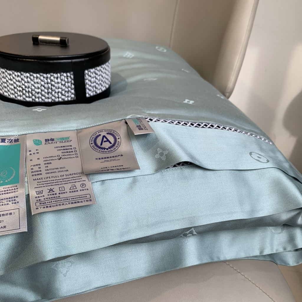 91家纺网 家纺一手货源 找家纺 奈萝家纺 2025新款60S天丝提花夏凉被空调被子被芯 孔雀绿