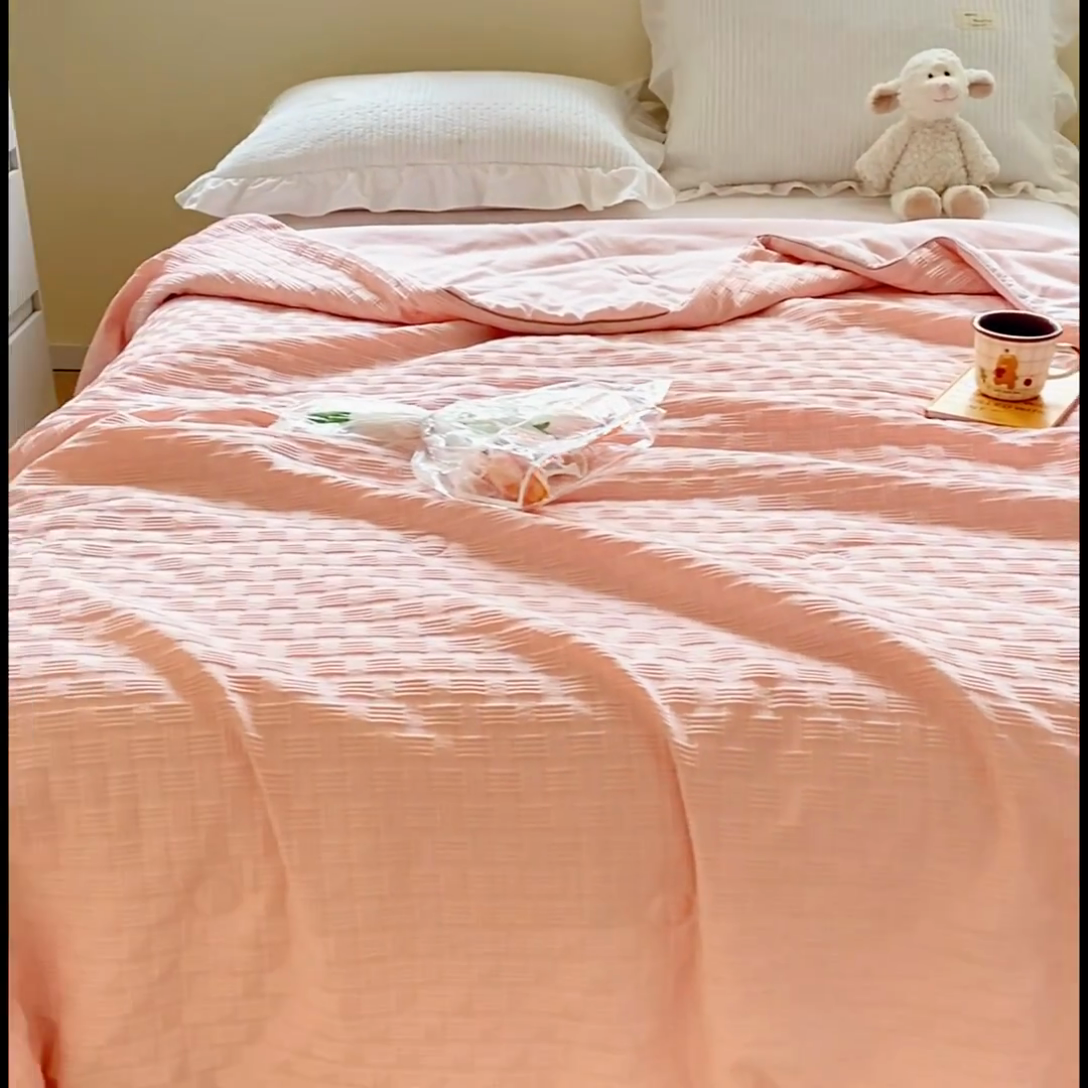 91家纺网 家纺一手货源 找家纺 左右家纺 2025新款华夫格大豆夏被被子被芯 浅粉