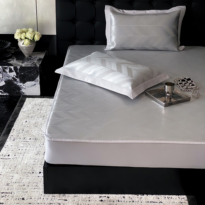 91家纺网 家纺一手货源 找家纺 由有家居 2025新款A类轻奢高精密7A抗菌色织可水洗冰丝床笠款凉席三件套 洛可