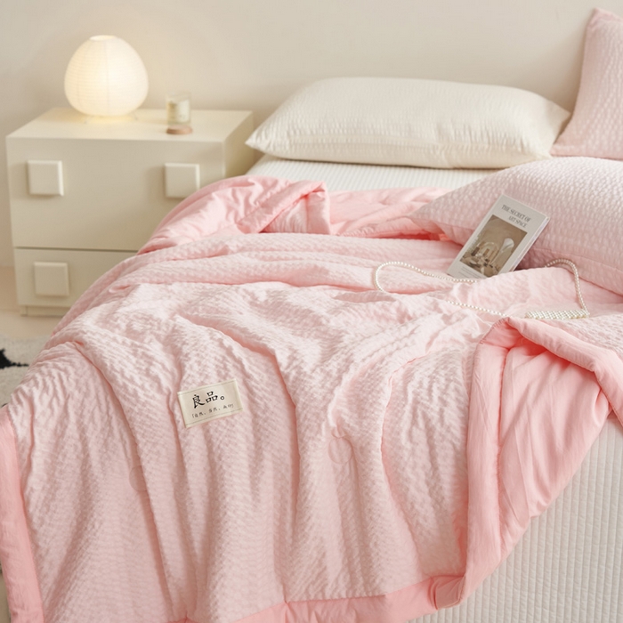91家纺网 家纺一手货源 找家纺 子由家居 2025新款水洗棉泡泡格大豆纤维夏被被子被芯 泡泡格-浅粉