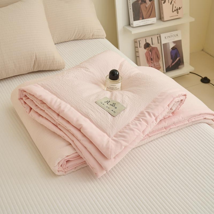 91家纺网 家纺一手货源 找家纺 子由家居 2025新款双层邹邹格大豆纤维夏被被子夏被 邹邹格-浅粉