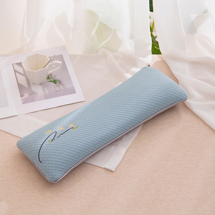 91家纺网 家纺一手货源 找家纺 芯洲 2025年新款荞麦枕颈椎枕凉感冰豆豆夏季时尚护颈枕 冰感豆颈椎枕-蓝  20*50cm