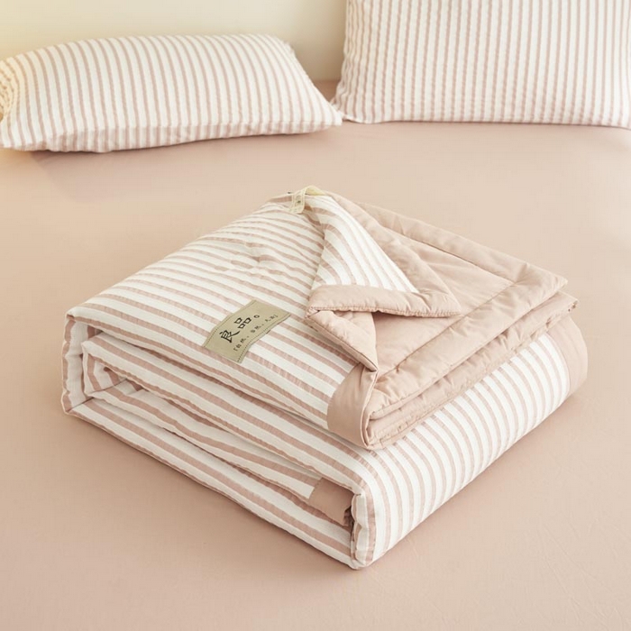 91家纺网 家纺一手货源 找家纺 子由家居 2025新款色织条纹提花大豆夏被四件套 色织条纹-豆沙