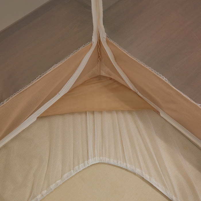 91家纺网 家纺一手货源 找家纺 飞轮海蚊帐 2025新款浪漫花边床笠款三开门方顶蚊帐-Z98 香槟