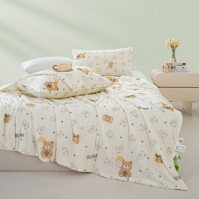 91家纺网 家纺一手货源 找家纺 欧雅搁家纺 2025新款3D数码印花有氨冷感冰激淋凉感丝夏被空调被大豆纤维被子夏凉被 吉伊小熊