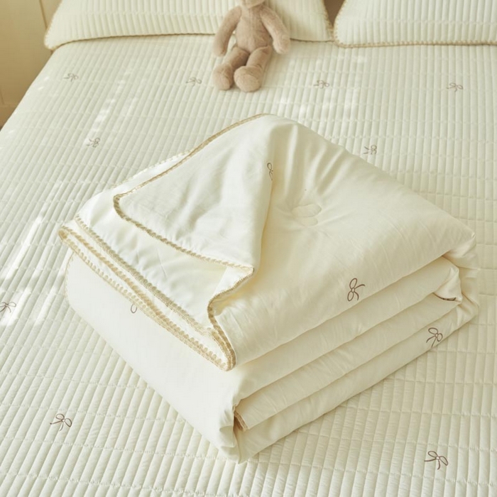 91家纺网 家纺一手货源 找家纺 子由家居 2025新款水洗邹邹纱小清新大豆纤维夏被被子被芯 夏被-蝴蝶结