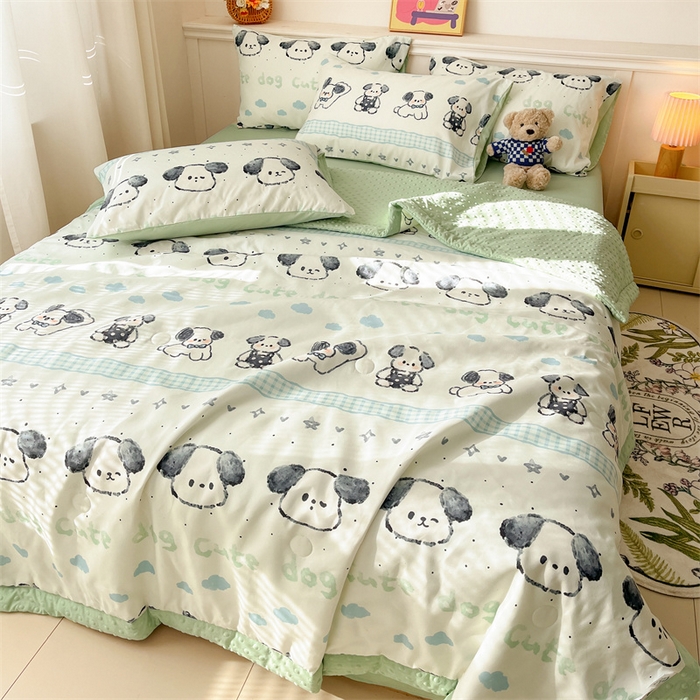 91家纺网 家纺一手货源 找家纺 盛秋家纺 2026新款A类水洗棉豆豆夏被系列 欢乐狗+灰绿