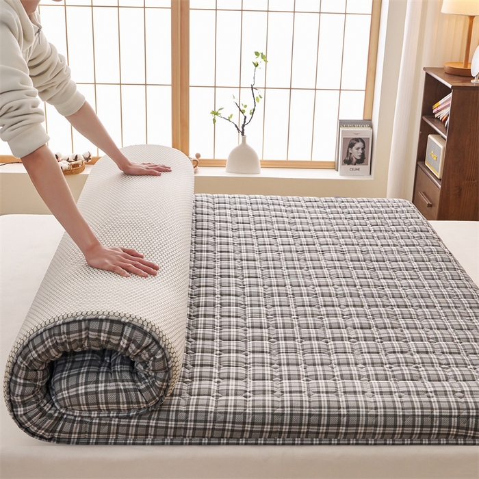 91家纺网 家纺一手货源 找家纺 艺博床垫 2025新款水洗棉棉花床垫成人款 深灰格