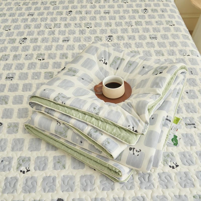 91家纺网 家纺一手货源 找家纺 子由家居 2025新款凉感丝豆豆夏被四件套 凉感豆豆被-熊猫