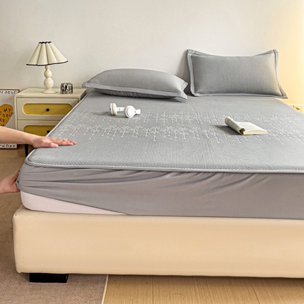 91家纺网 家纺一手货源 找家纺 （总）乐萱家纺 2025新款A类凉感豆豆席三件套PE中分子凉席乙纶凉席床笠