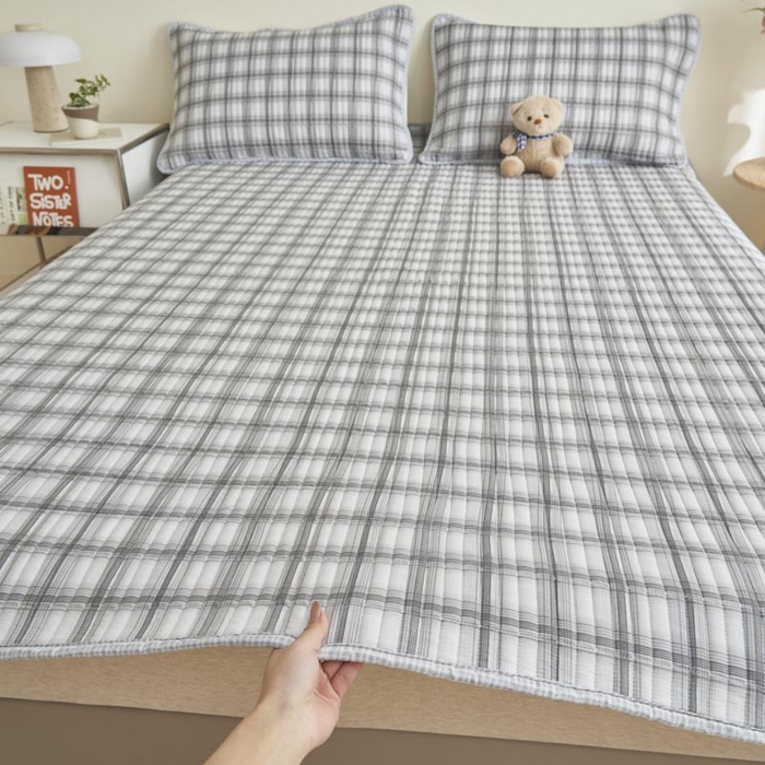 91家纺网 家纺一手货源 找家纺 子由家居 2025新款纯棉印花夹棉床盖 棉花被-灰色格