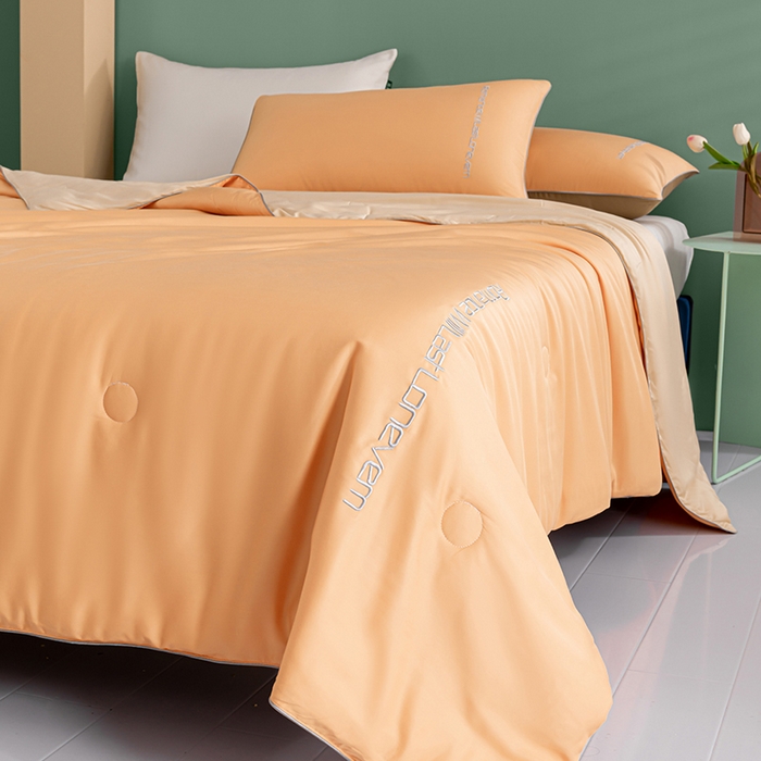 91家纺网 家纺一手货源 找家纺 子由家居 2025新款水洗真丝轻奢绣花系列夏被四件套 轻奢绣花-雅橘