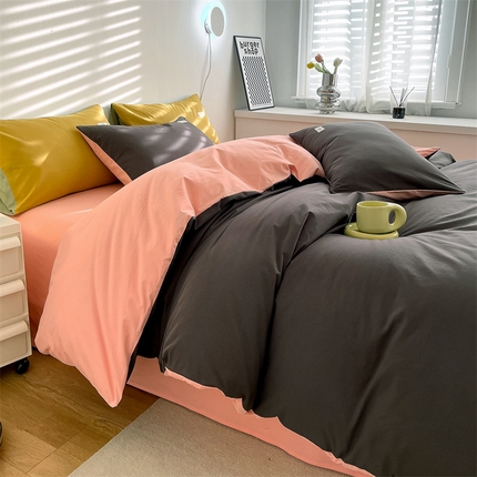 91家纺网 家纺一手货源 找家纺 （总）798家纺 2025新款全棉13070纯色双拼系列单被套场景二