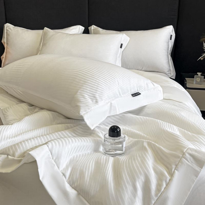 91家纺网 家纺一手货源 找家纺 （总）子由家居 2025新款水洗真丝曲线银丝提花夏被四件套