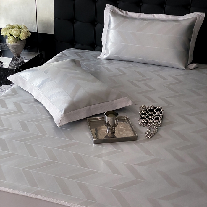 91家纺网 家纺一手货源 找家纺 由有家居 2025新款A类轻奢高精密7A抗菌色织可水洗冰丝床笠款凉席三件套 洛可