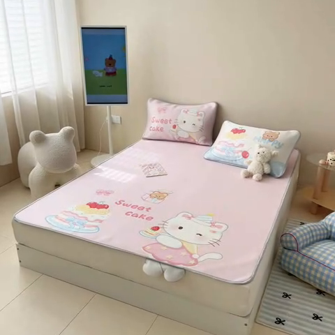 91家纺网 家纺一手货源 找家纺 慕尚家纺 2025新款凉感卡通工艺席 Kitty 猫