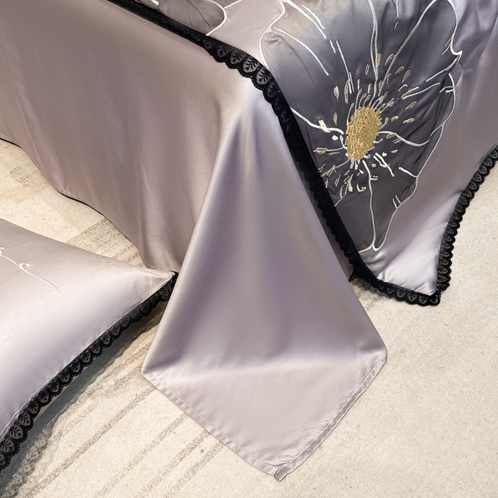 91家纺网 家纺一手货源 找家纺 子由家居 2025新款水洗真丝贴布绣花花边夏被四件套-太阳花 太阳花-浅紫