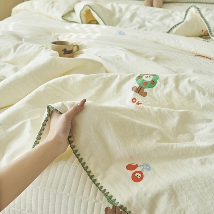 91家纺网 家纺一手货源 找家纺 子由家居 2025新款水洗邹邹纱小清新大豆纤维夏被被子被芯 夏被-樱桃