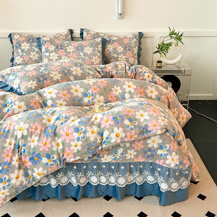 91家纺网 家纺一手货源 找家纺 （总）珍爱家纺 2025新款冬季加厚夹棉保暖牛奶绒蕾丝花边床盖床裙单件三件套双人四件套