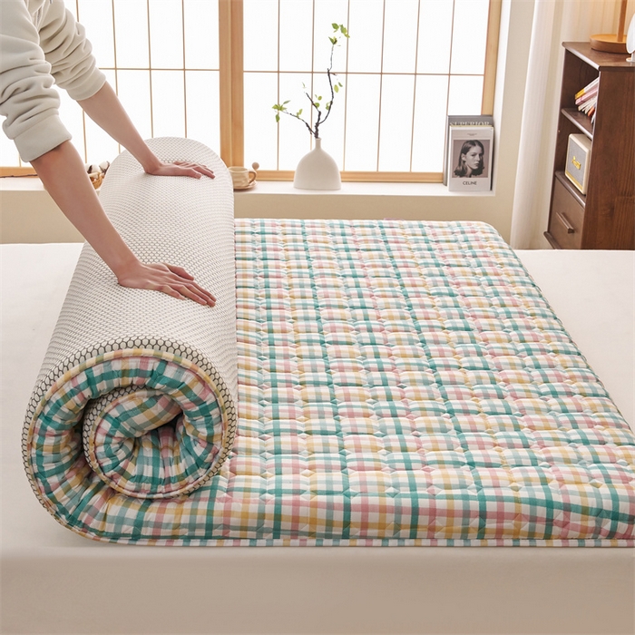 91家纺网 家纺一手货源 找家纺 艺博床垫 2025新款水洗棉棉花床垫成人款 冰淇淋格