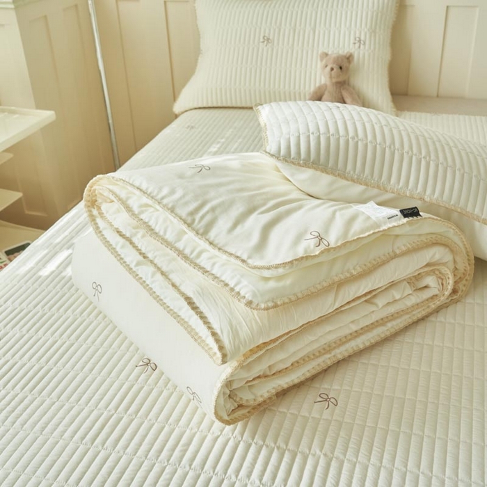 91家纺网 家纺一手货源 找家纺 子由家居 2025新款水洗邹邹纱小清新大豆纤维夏被被子被芯 夏被-蝴蝶结
