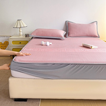 91家纺网 家纺一手货源 找家纺 （总）乐萱家纺 2025新款A类凉感豆豆席三件套PE中分子凉席乙纶凉席床笠