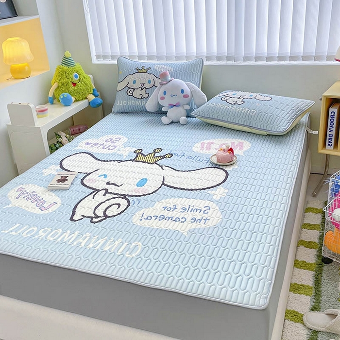 91家纺网 家纺一手货源 找家纺 米帛家纺2025新款大版三丽鸥乳胶凉席-绑带款 皇冠玉桂狗