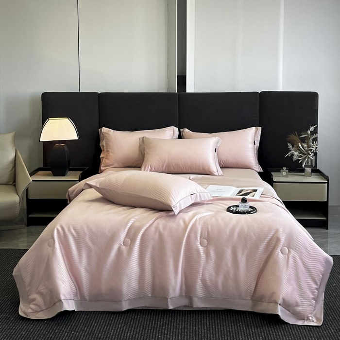 91家纺网 家纺一手货源 找家纺 子由家居 2025新款水洗真丝曲线银丝提花夏被四件套 银丝提花-豆沙