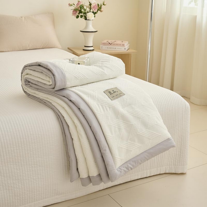 91家纺网 家纺一手货源 找家纺 子由家居 2025新款针织菱形格提花大豆被被子被芯 菱形格-浅灰