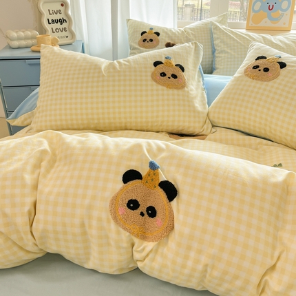 91家纺网 家纺一手货源 找家纺 乐坊2025新款云朵棉毛巾绣四件套 熊猫宝宝