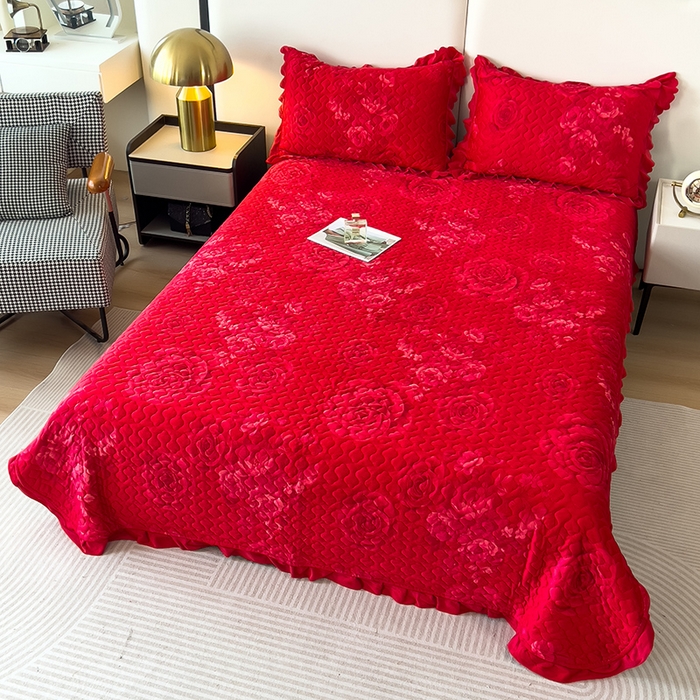 91家纺网 家纺一手货源 找家纺 2025新款水晶绒床单盖毯单人三件套花边毯子冬季加厚保暖双人加棉防滑绒毯 大红牡丹