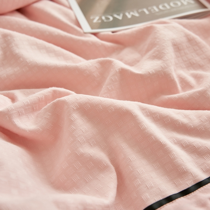 91家纺网 家纺一手货源 找家纺 子由家居 2025新款雪花棉提花大豆被被子被芯 雪花棉-浅粉