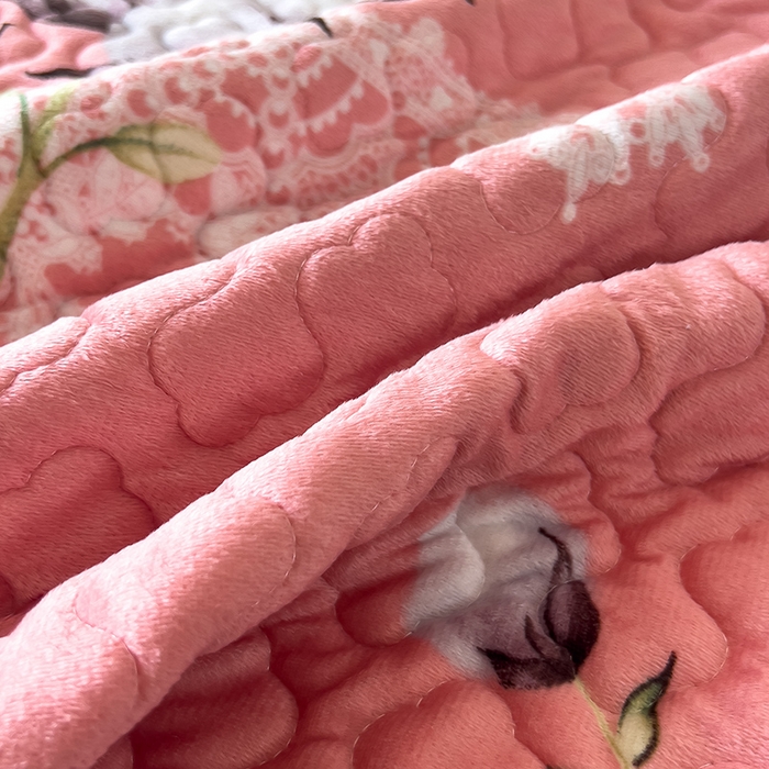 91家纺网 家纺一手货源 找家纺 2025新款水晶绒床单盖毯单人三件套花边毯子冬季加厚保暖双人加棉防滑绒毯 木棉花粉