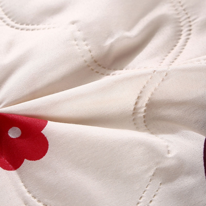 91家纺网 家纺一手货源 找家纺 富之纹家纺 2025新款钻石绒亲肤棉超声波夏被夏凉被空调被压花礼品直播引流爆款  呆萌熊